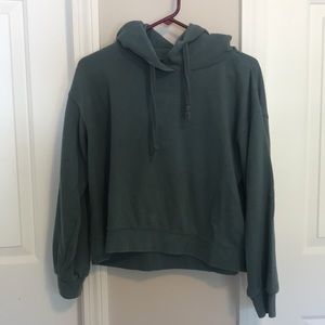 Uniqlo women’s blue teal cropped hoodie